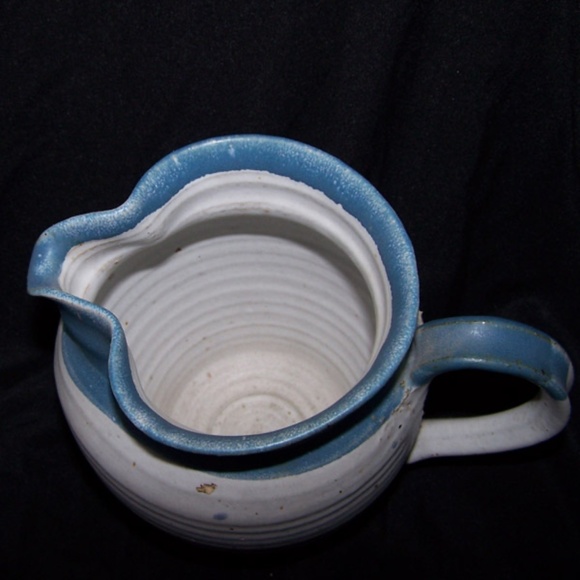 Stoneware Pitcher - Picture 6 of 9
